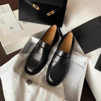 Туфли ретро замшевые толстый каблук один педаль ленивая женщина осень