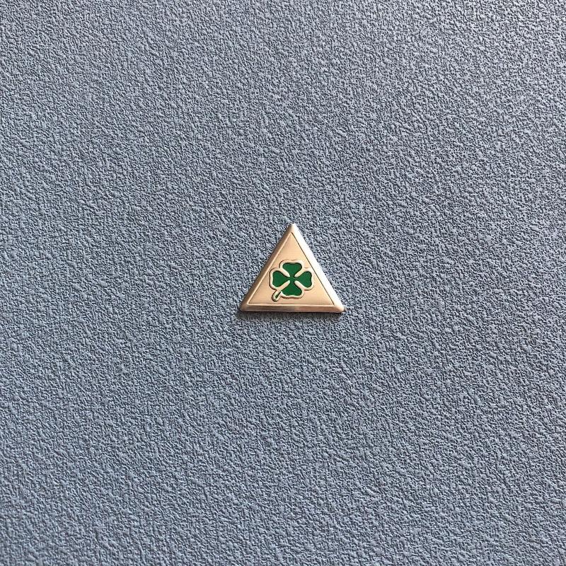 2Pcs green Four Leaf Clover Car Side Fender Emblem Rear Trunk Badge Sticker Romeo 147 156 159 166 Giulietta Spider GT