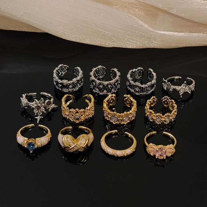 Niche Design Hollow Lace Edge Zir*****Pening Ring Personalized Retro Medium And Ancient Style Light Luxury High-End Ring Woman