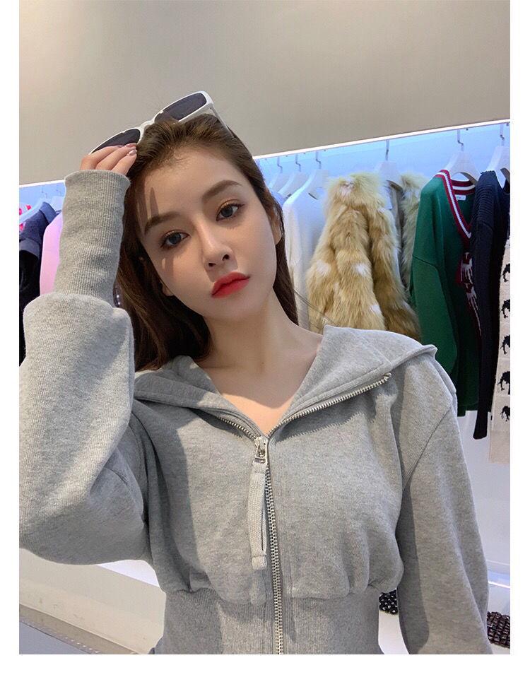 Early Autumn Milk-Style Sweater & Wide-Leg Pants Two-Piece: Playful Casual Sports Suit for Women