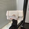 Versatile High-end Temperament Chain, Shoulder Underarm Bag, Summer Popular Messenger Bag, Simple Commuter Bag