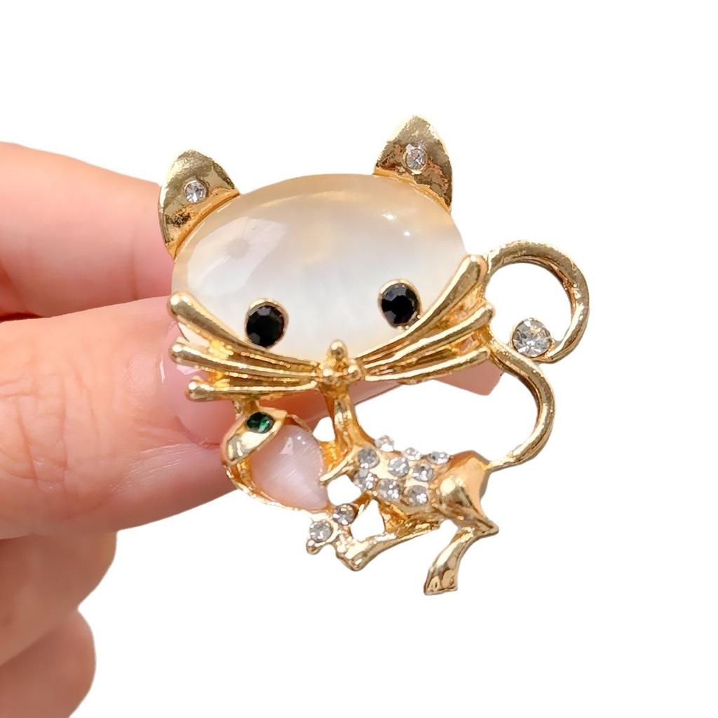 Animal Cute Cat Rhinestone Brooch Personalized Creative Kitten Corsage Suit Accessories Collar Pin Out