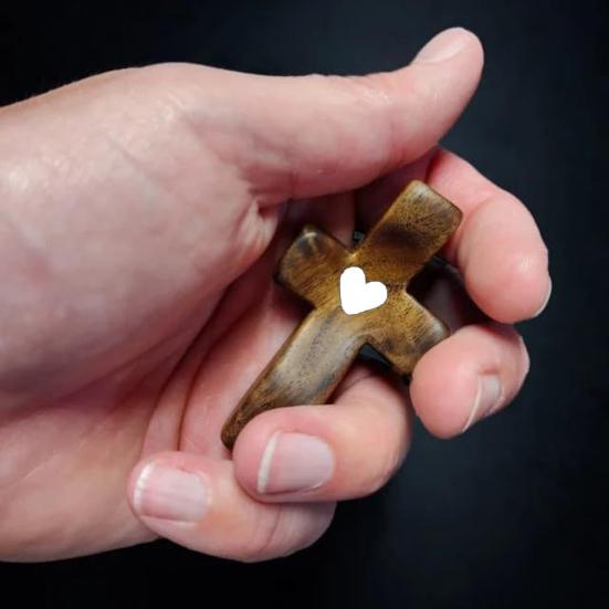Украшение Креста из Черного Ореха Эмоциональная Поддержка Деревянное Сердце Любовь Карманный Объятие Крест Мужчины Женщины Вера Молитва Крест Мое Сердце Поощрительный Подарок