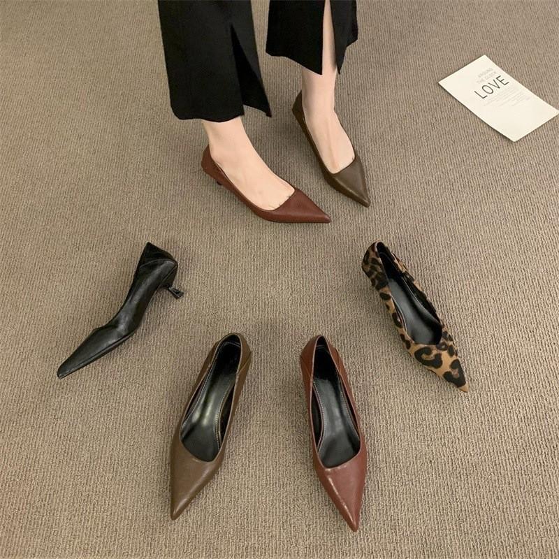 Classic High Heels For Women With Superfiber Upper And Rubber Sole For Daily Office Wear