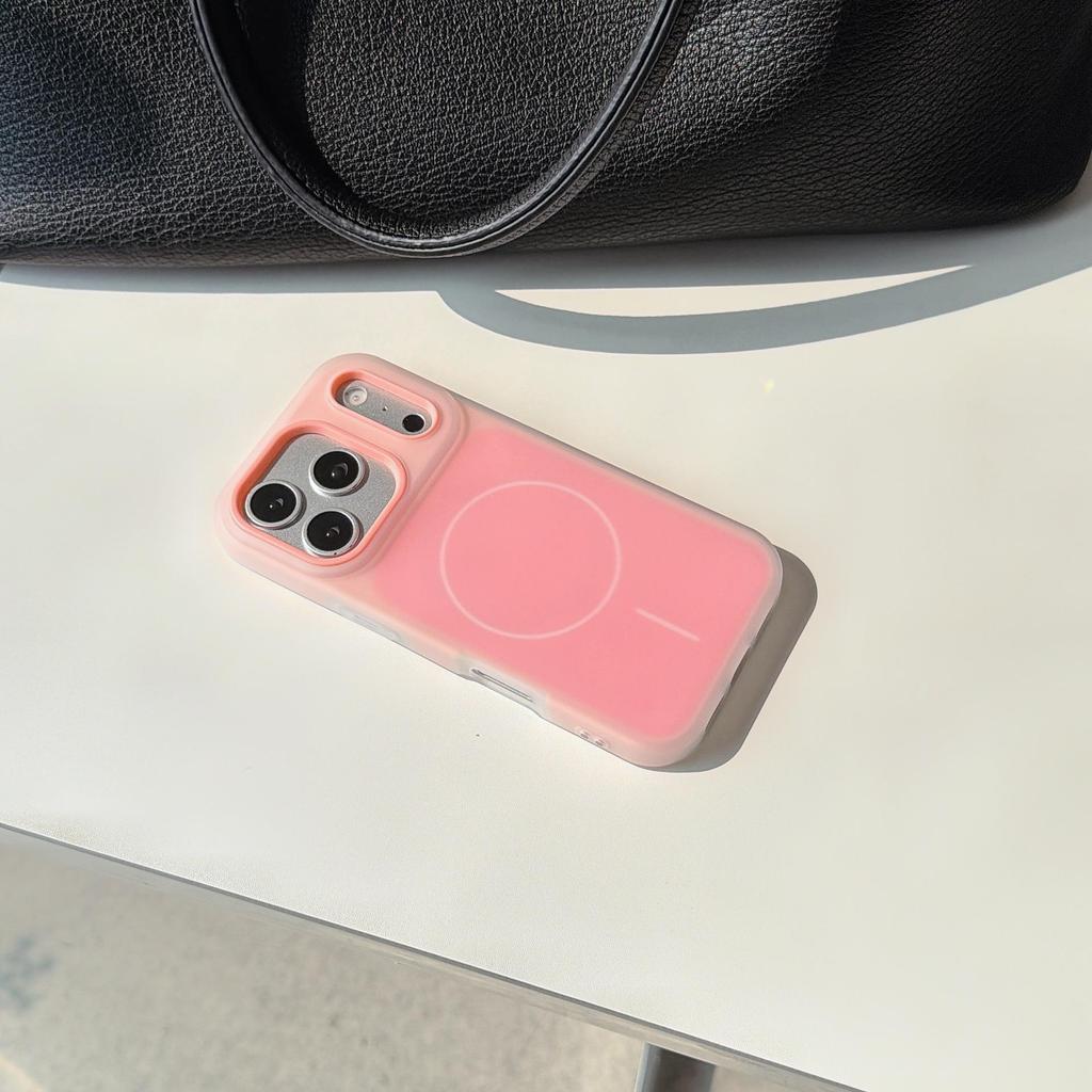 Двухцветный магнитный чехол для iPhone 17 Pro Max с защитой от падений