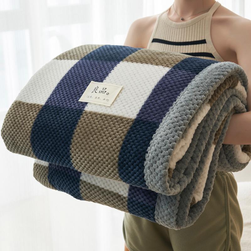 Ultra-Soft Thick Velvet Blanket Versatile Skin-Friendly Throw For Bed Sofa Travel More Contemporary Plaid Design