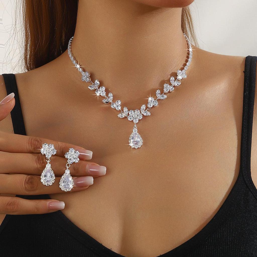 Элегантный французский набор серег и колье с цирконами в форме слезы - Универсальное свадебное украшение