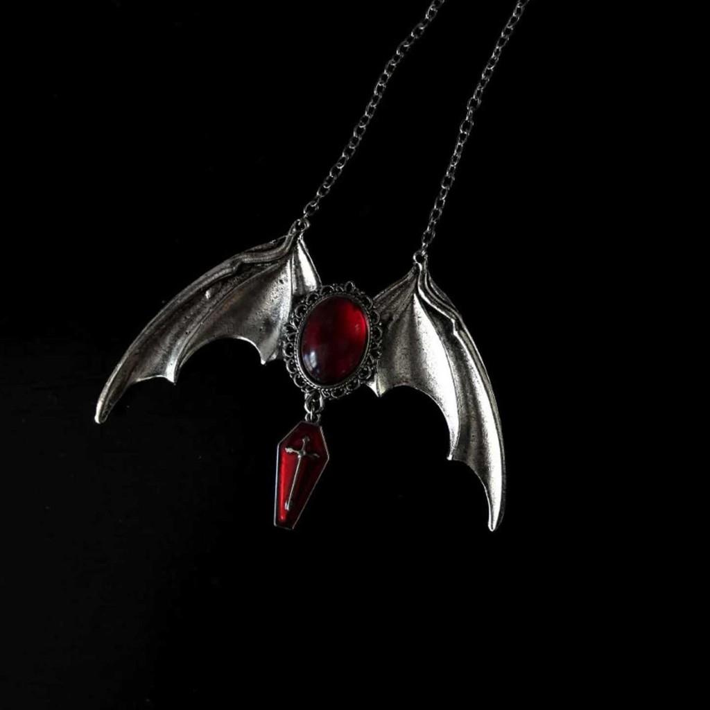Gothic Bat Pendant Necklace For Women With Titanium Steel Chain And Vintage Style
