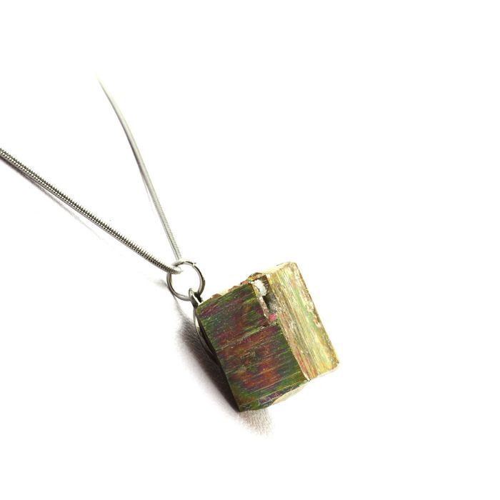 Collier Pyrite brut 48.4 carats