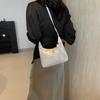 2025 New Chinese Style Small Bag Women's Autumn Fashion Messenger Bag Versatile Portable Dumpling Bag