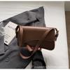 Popular Bag Women's 2025 New Retro Versatile Shoulder Armpit Bag Niche Commuter Crossbody Small Square Bag