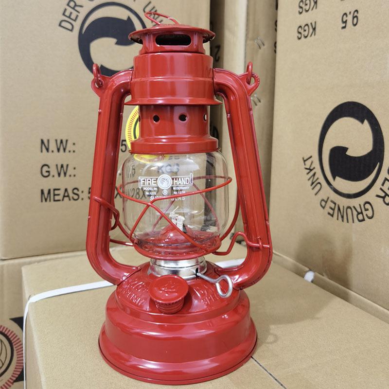 Vintage Iron Hurricane Lantern: Outdoor Kerosene Lamp & Decorative Light for Camping