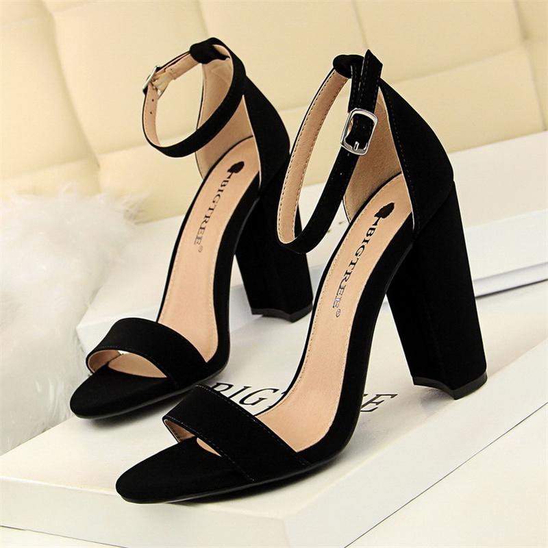 Fashion Summer Fashion Simple Classic Women Suede Open Toe High Heels Sandals Yellow Gladiator Square Heels Platform Shoes