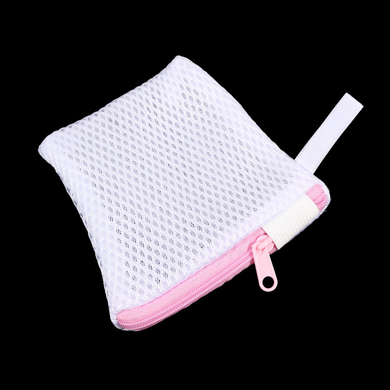 Laundry Bags - Thickened Polyester Mesh,  Easy Storage, Zipper Closure, Ideal for Delicates, Modern Minimalist Design