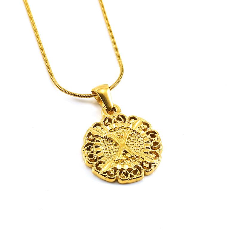 New fashion titanium steel letter pendant, clavicle chain, round embossed design necklace, personalized versatile men and women