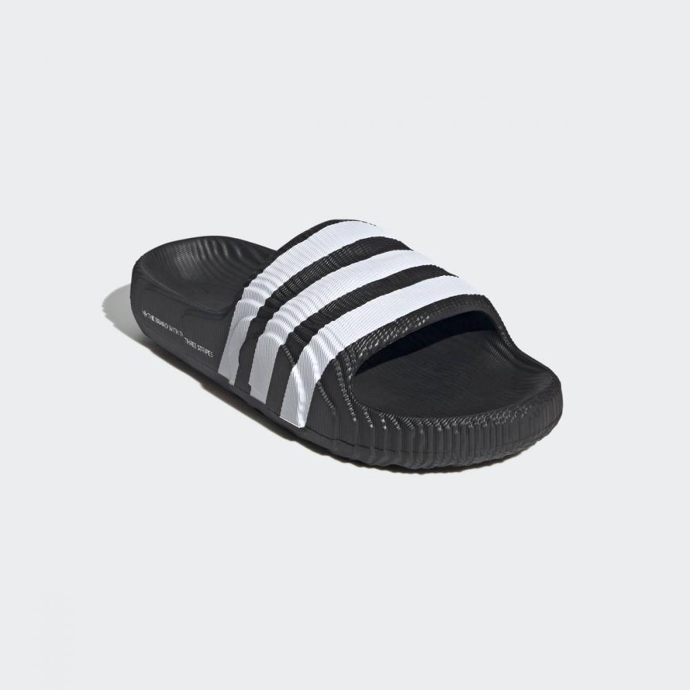 adidas Адилетт 22