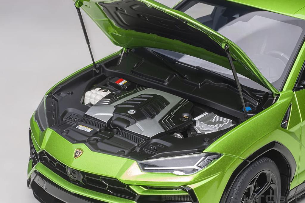 AUTOart Lamborghini Urus Pearl Green Готовый продукт 1/18