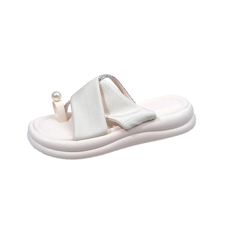 Тапочки на толстой подошве женские летние 2025 года, новая корейская версия, верхняя одежда, нишевая, металлический цветок, закрывающий носок, модные, с открытым носком, классные тапочки