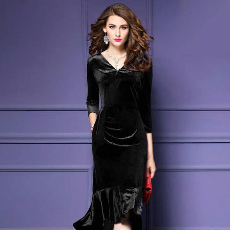 2022 Autumn/Winter Women's Gold Velvet V-Neck Slim Fishtail Dress