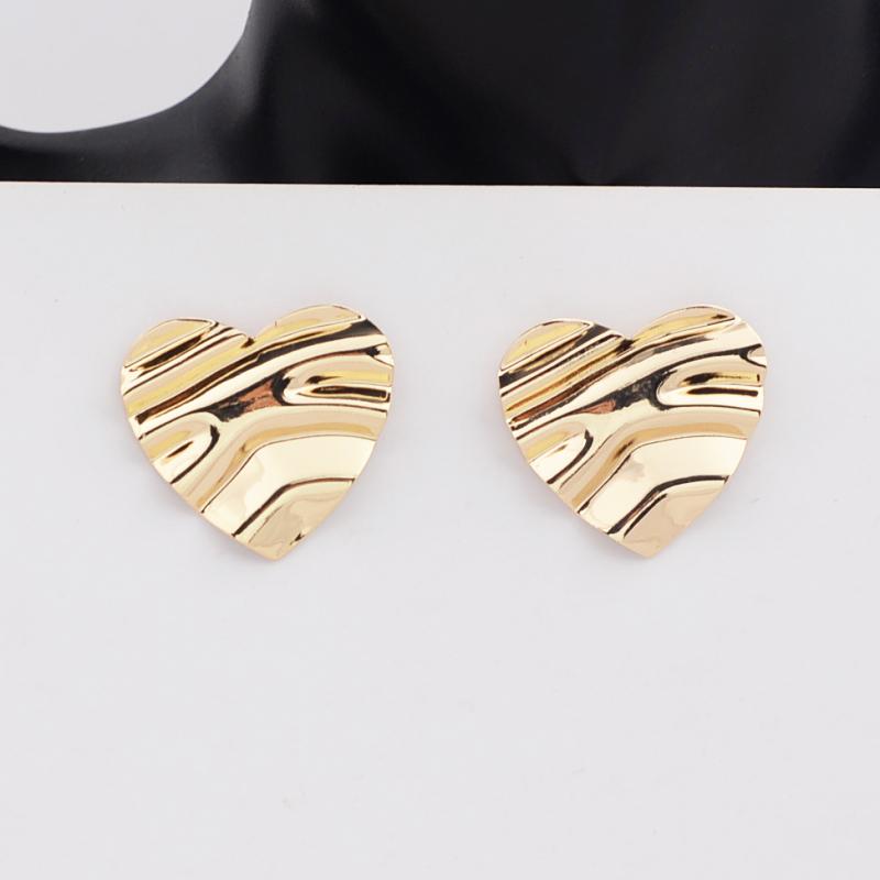 Wrinkle Heart Women's Stud Earrings Folded Small Love Heart Bohemian Female Ear Accessories Unusual Earrings boucle oreille