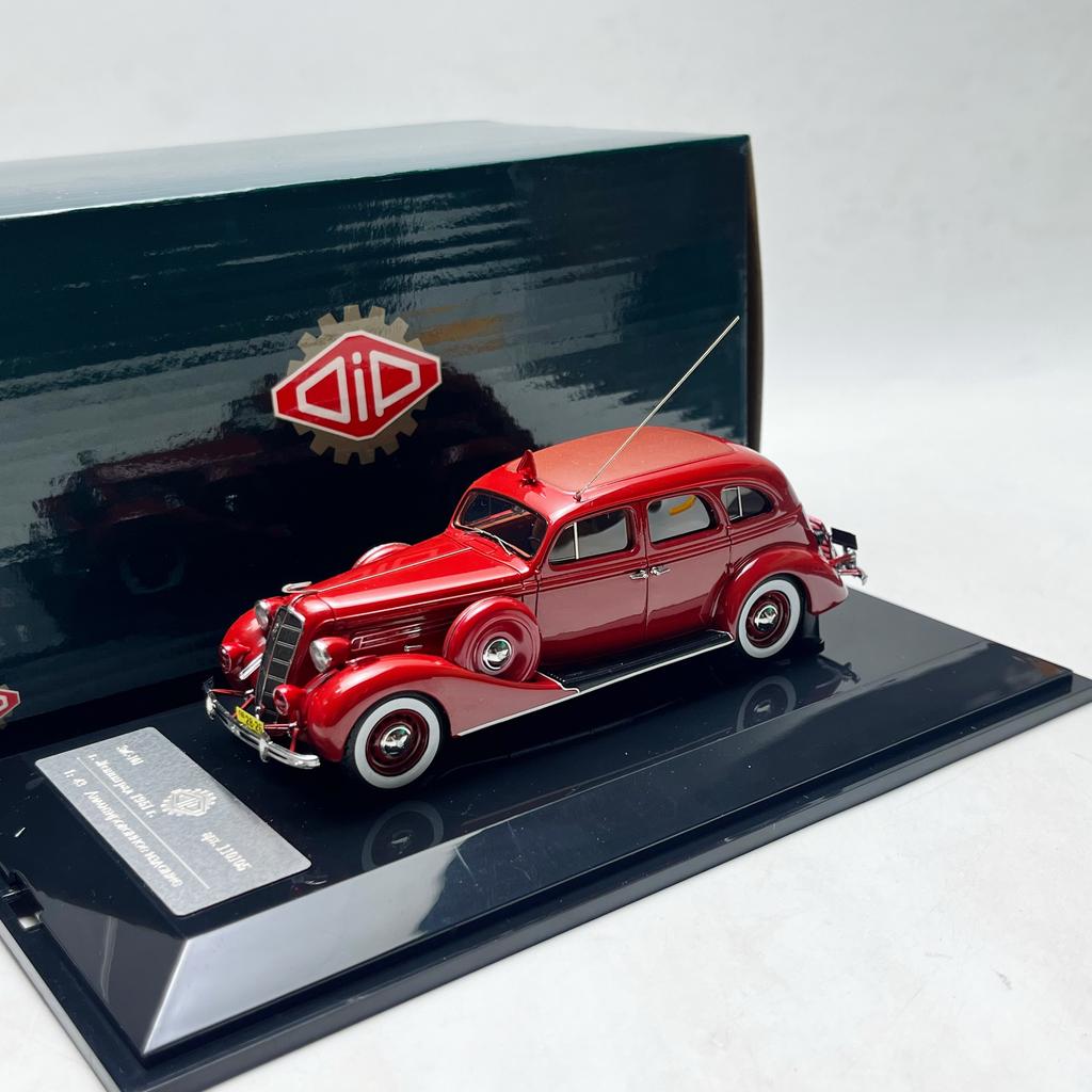Погружение 1/43 Масштаб ЗИС-101 Роскошный седан в Москве, Советский Союз Коллекционирование и демонстрация симулированных смоляных моделей автомобилей