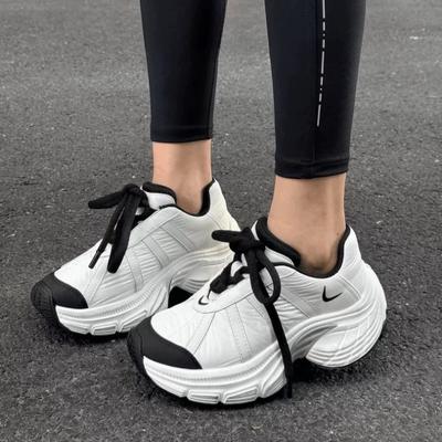 2024 Весна и Осень Новые Женские Удобные Дышащие Нескользящие Спортивные Туфли на Низком Ходу с Шнуровкой и Цветной Отделкой