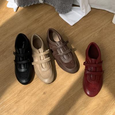 Модная SUOJIALUN 2025 Осень Новая Марка Женские Балетки Модные Кроссовки с Круглым Носком Мягкая Плоская Подошва Дамская Повседневная Уличная Однотонная Обувь