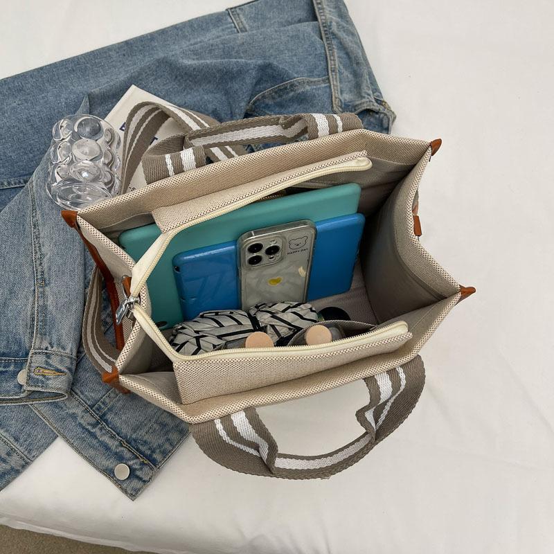 Canvas Tote Bag for Women In New Vintage Handbag for Class Commuting Crossbody Bag Shoulder Bag