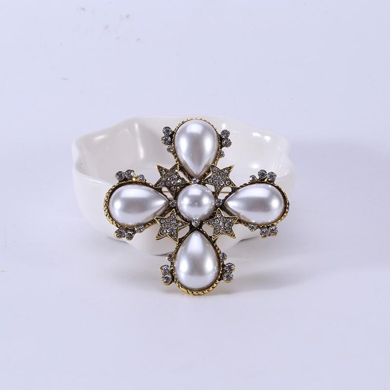 Vintage Baroque Pearl Brooch Exaggerated Cross Brooch Brooch Fashion Multifunctional Clothing Accessories