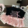 Комплект для девочек в корейском стиле: футболка с принтом букв и плиссированная юбка - Летняя коллекция 2025