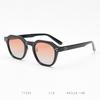 Fashion Square Sunglasses Women Retro Rivets Decoration Gradient Shades Men Driving Anti-Glare Sun Glasses Eyewear