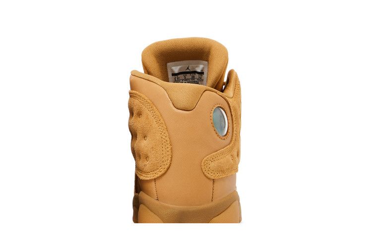 Детские кроссовки Jordan 13 Retro Wheat (GS) Элементарное золото/Барочный коричнево-жевательная резинка-желтый