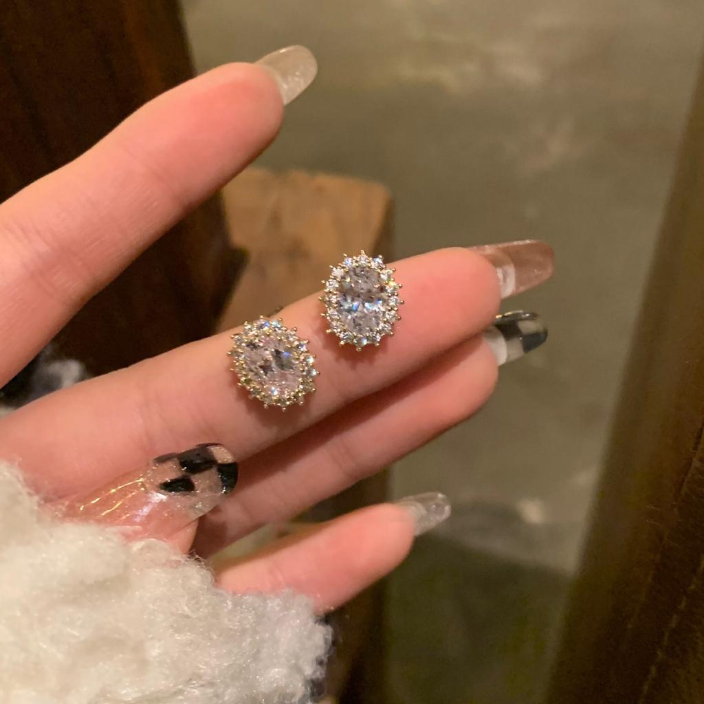 Серьги из серебра 925 пробы для женщин Минималистичный дизайн Вдохновленные голубиным яйцом Изящные пусеты Стильные ювелирные изделия Подарок