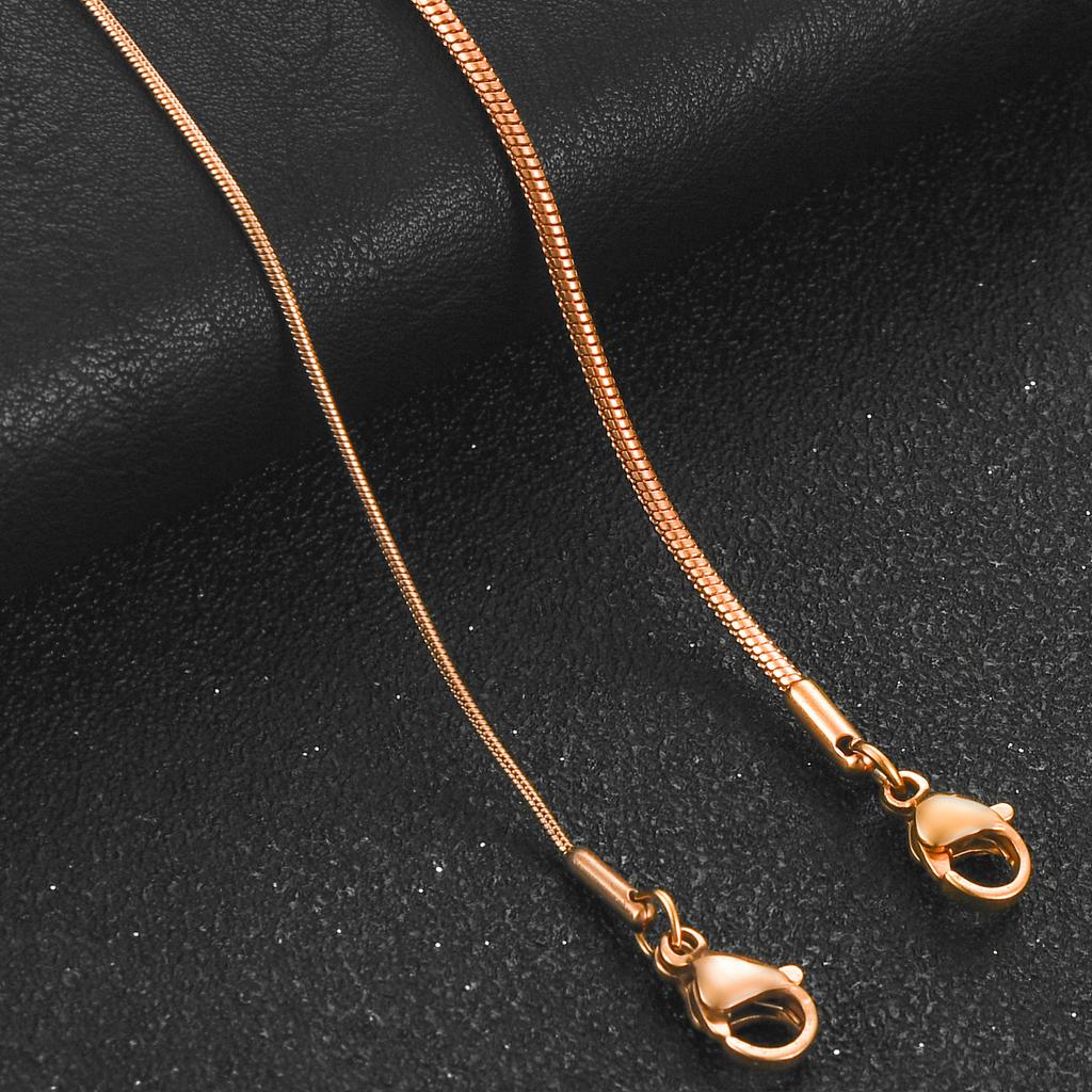 Нержавеющая сталь с покрытием Rose Gold Ожерелье Круглая змеиная цепь для женщин Леди Чокер на шею и ключицы Металлическая бижутерия