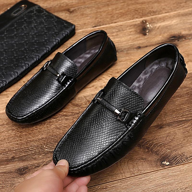 2024 Новые мужские туфли Повседневные роскошные лоферы Мужские мокасины Высококачественные черные мужские туфли на плоской подошве Высококлассные повседневные лоферы без застежек для мужчин