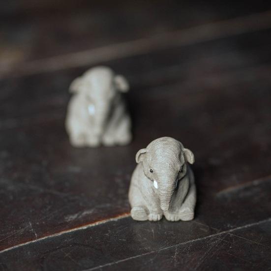 Purple-clay Elephant Tea Pet Adorable Handmade Animate Figurine Kung Fu Tea Ornament Home Office Tea Table Decoration