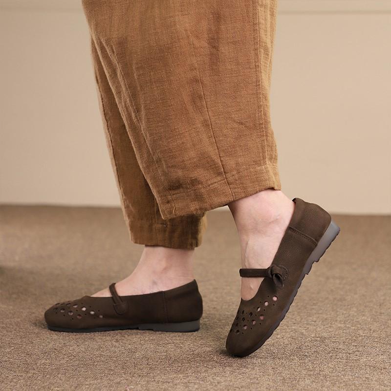 Johnature Retro Hollow Breathable Flat Shoes Genuine Leather Soft Sole Sandals Versatile Women's Shoes