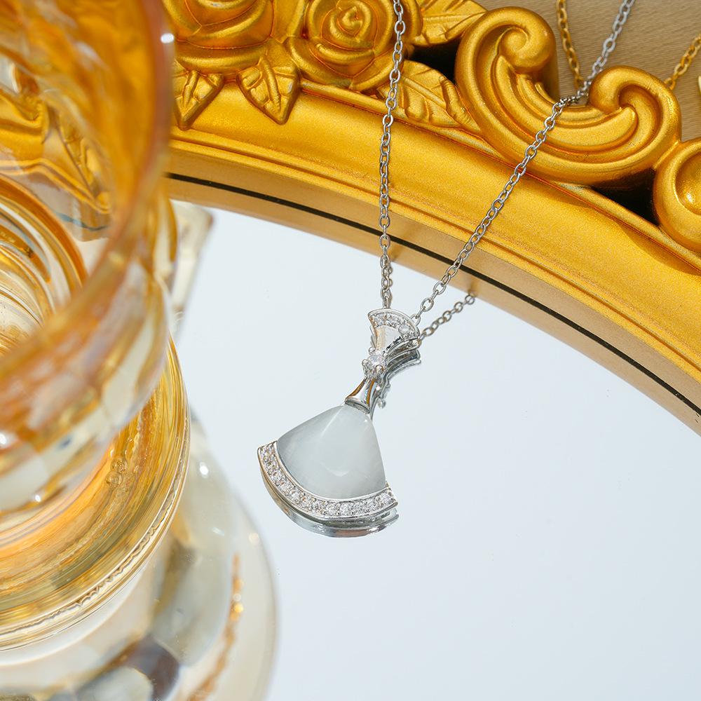 Diamond-inlaid Cat's Eye Stone Skirt Necklace for Women Light Luxury Fan-shaped Versatile Collarbone Chain