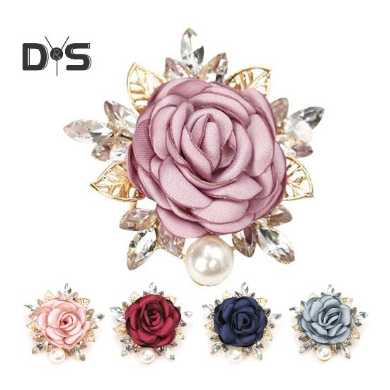 Женская брошь 3D Rose Leaf Искусственный жемчуг Стразы Лацкан Воротник Булавка Сумка Шарф Шляпа Украшение Брошь Выпускной Вечеринка Ювелирные изделия