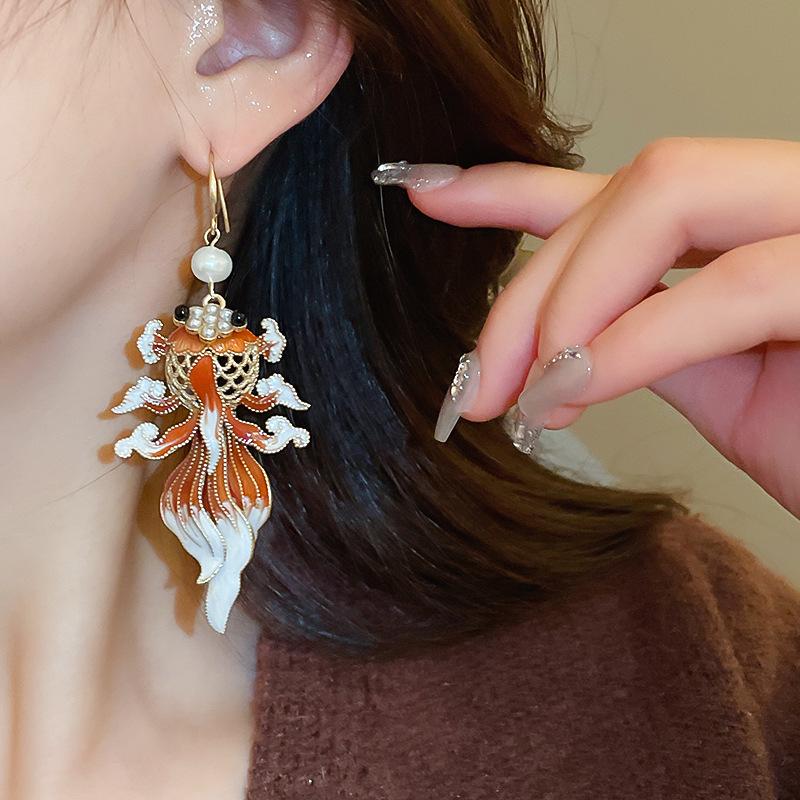 Элегантные серьги с жемчугом «Золотая рыбка»: Роскошный ретро-китайский дизайн