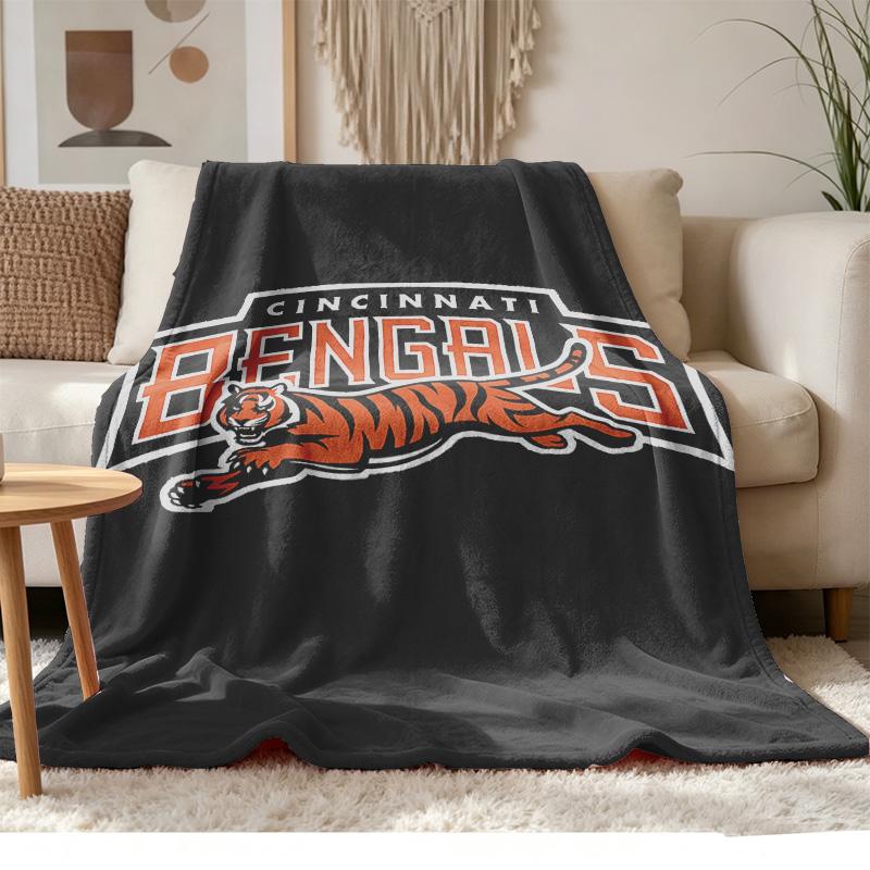 Cincinnati Bengals Soft and comfortable flannel Suitable for sofas living rooms outdoor camping travel and also makes a great anniversary gif