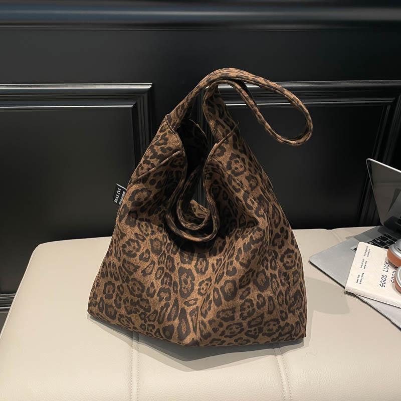 Сумка-тоут большой вместимости для поездок на работу, леопардовый принт, новинка осени 2025, ретро, нишевая мода, сумка на плечо, корейская сумка подмышку