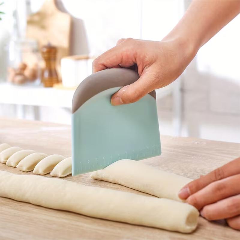 Dough Cutter with Measurement Marks 1/2pcs Flexible Multipurpose Kitchen Pastry Cutter Tool Bench Scraper for Bread Dough Cake