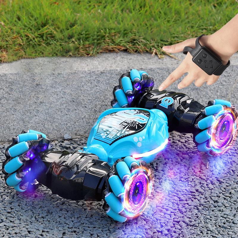 4WD RC Drift Car с музыкальными светодиодными фонарями 2,4G Жест Радио Дистанционное Управление Спрей Трюк Автомобиль Вращающийся на 360° Альпинистский автомобиль Игрушки Подарок