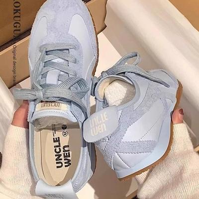 Модная летняя тонкая модель Белая женская обувь 2025Новая парусиновая дышащая обувь слипоны на плоской подошве из резинового материала