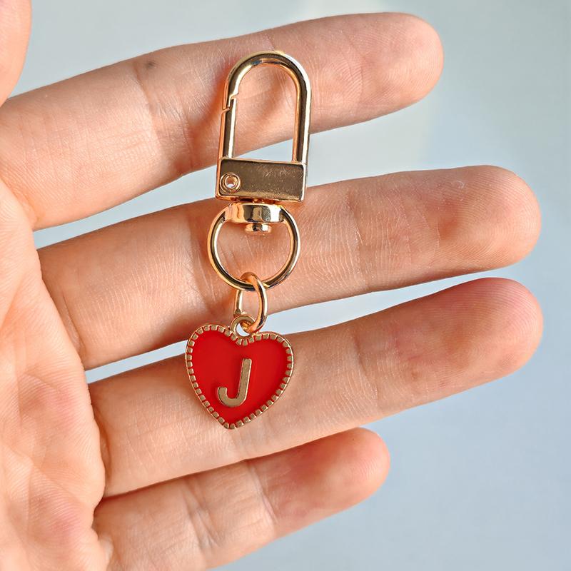 1PC Heart Shaped Gift 26 English Letters Design DIY Keychain Marker Love Keychain Creativity Lobster Buckle Red Metal Party