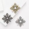 Wind Retro Alloy Pearl Rhinestone Brooch Simple And Exquisite Men'S And Women'S Clothing Corsage Jewelry Pin