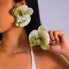 2 шт. Трехмерные цветы Подарки Ювелирные изделия Натуральный Имитация цветка Вечеринка Носить Форма цветка Аксессуары Серьги Мода 9см