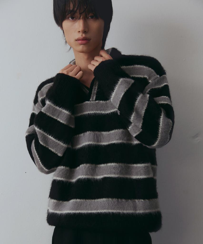 NODU Open Collar Striped Brush Knit [Black]