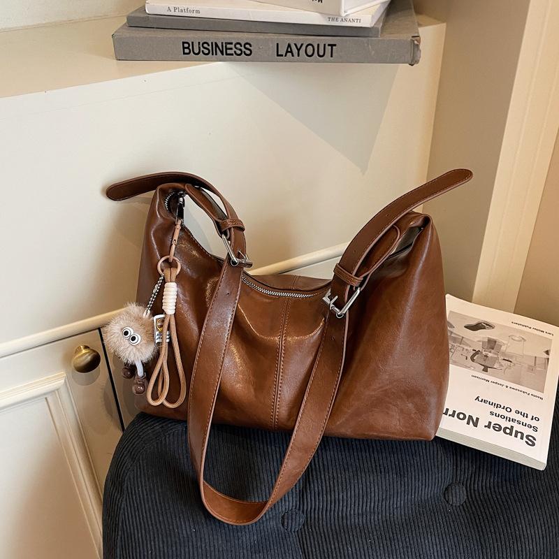 Ретро сумка женская большой вместимости 2025 новая осень и зима универсальная повседневная на плечо сумка-мессенджер сумка-тоут для поездок на работу